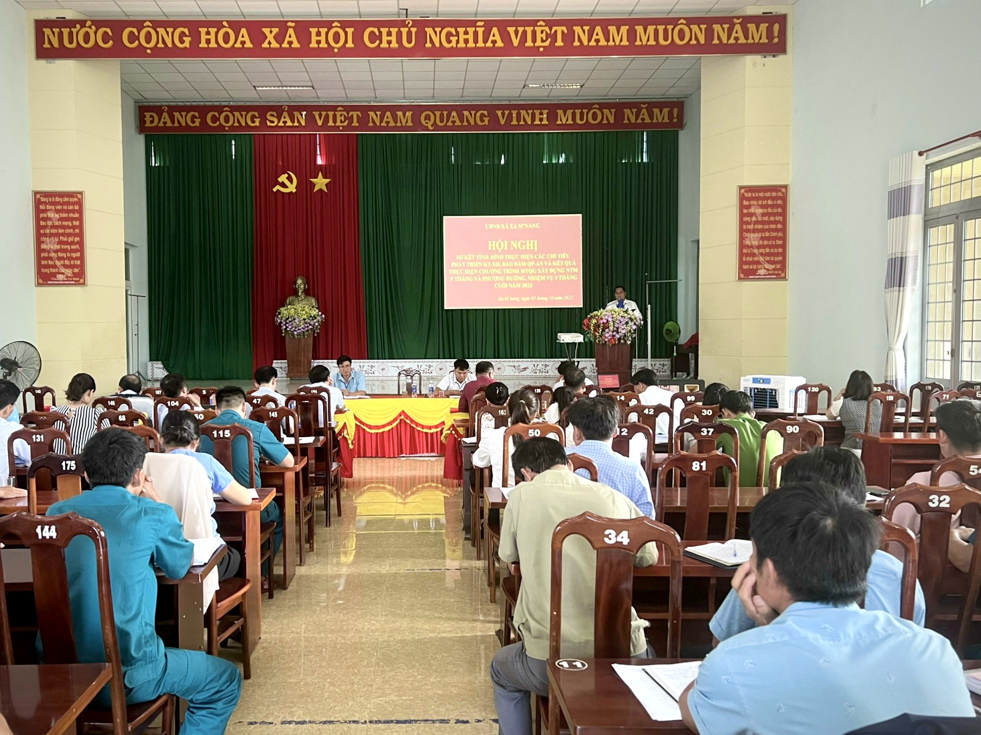 UBND xã Ea M’nang tổ chức hội nghị sơ kết 9 tháng và phương hướng, nhiệm vụ 3 tháng cuối năm 2023